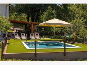 Smještaj s bazenom Rijeka i Crikvenica rivijera,RezervirajvalleyOd 296 €