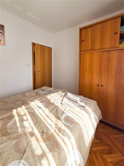 Apartment A4, for 3 persons