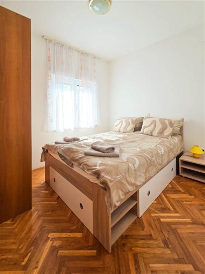 Apartment A4, for 3 persons