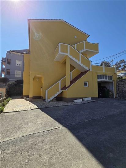 Apartments Tomo