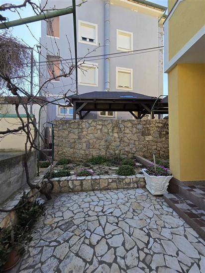 Apartments Tomo