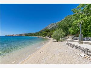 Apartments Zeljana on the beach Zivogosce, Size 45.00 m2, Airline distance to the sea 30 m, Airline distance to town centre 400 m