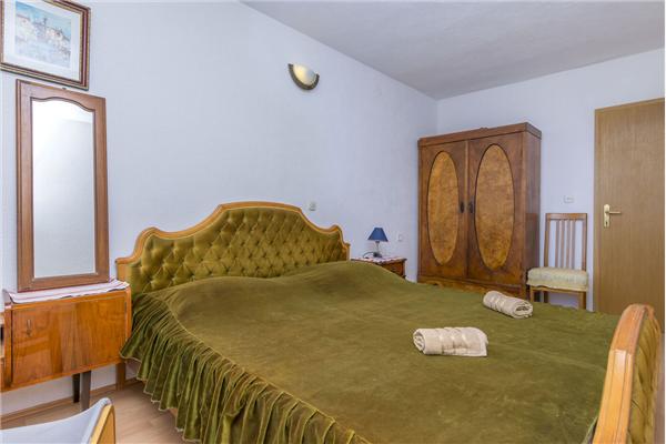 Apartment A4, for 4 persons