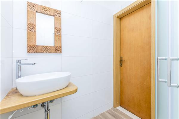 Apartment A4, for 4 persons