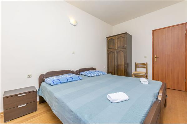 Apartment A6, for 4 persons