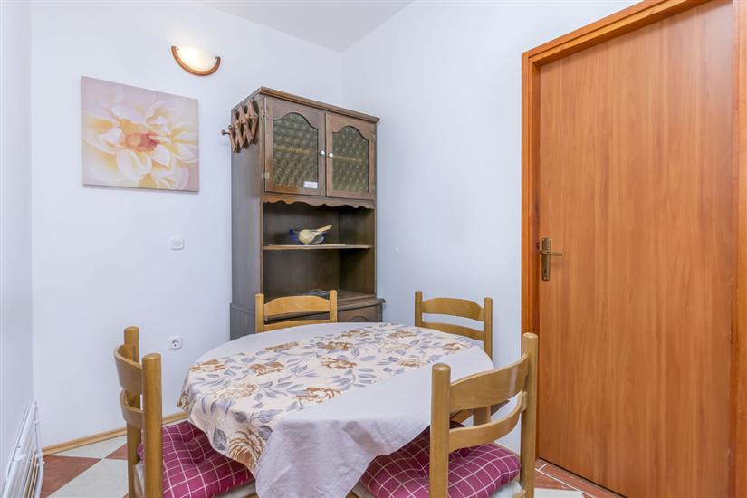 Apartment A6, for 4 persons