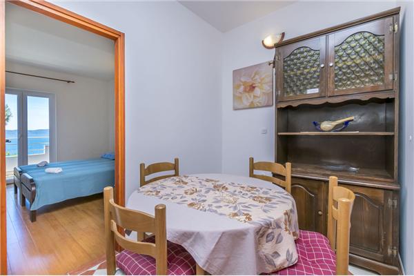 Apartment A6, for 4 persons