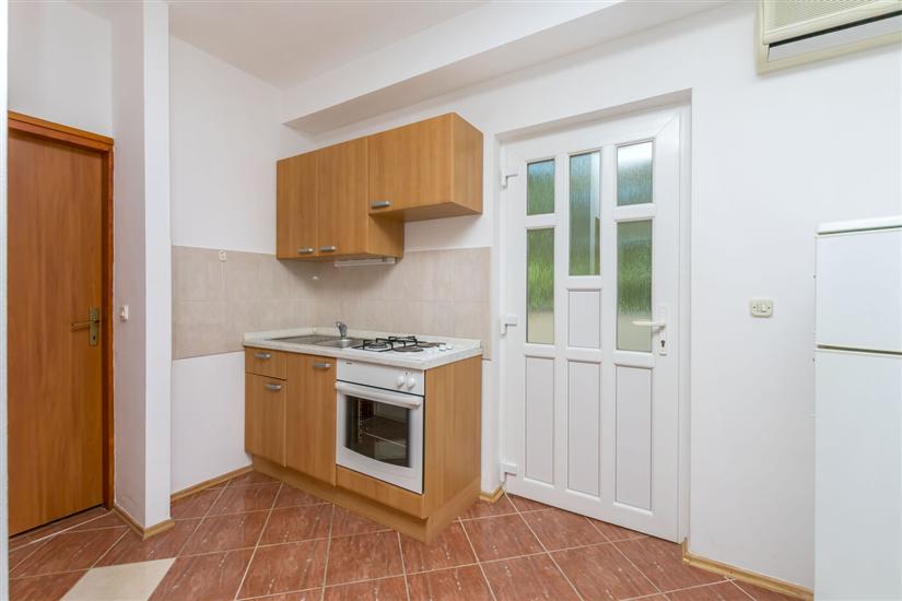 Apartment A6, for 4 persons