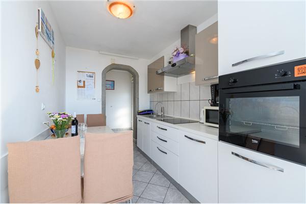 Apartment A3, for 5 persons