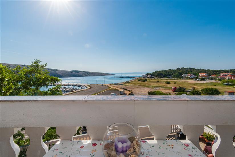 Apartment A3, for 5 persons