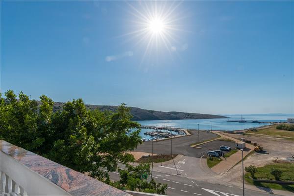 Apartment A3, for 5 persons