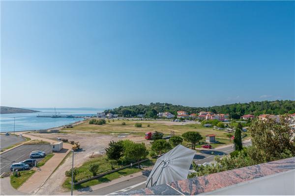 Apartment A3, for 5 persons