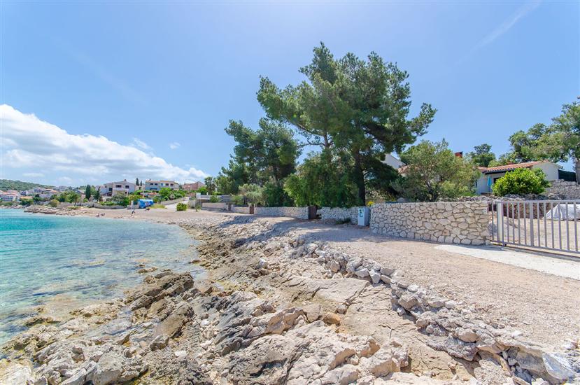 Apartments Mareni