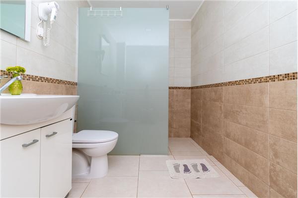 Apartment A5, for 5 persons