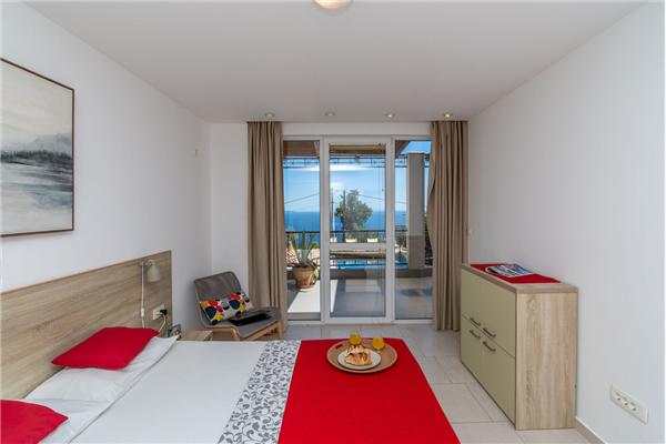 Apartment A5, for 5 persons