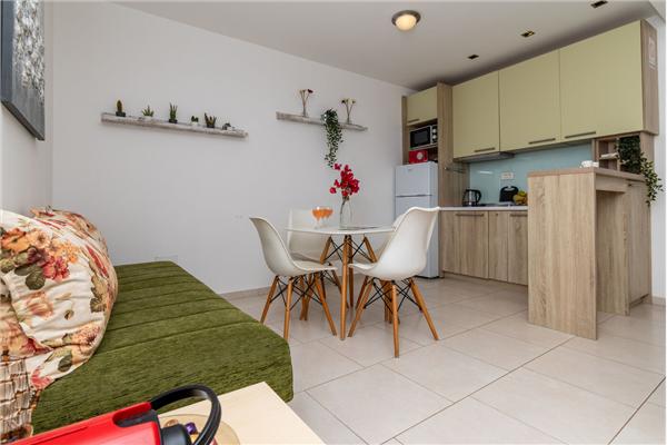 Apartment A5, for 5 persons