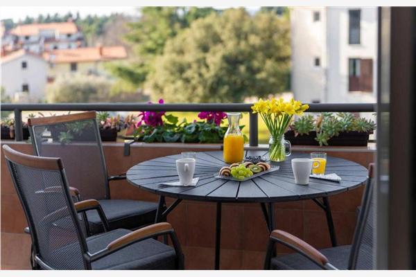 Apartment A1, for 5 persons