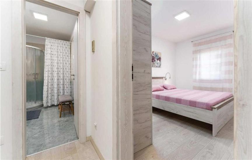 Apartment A1, for 5 persons