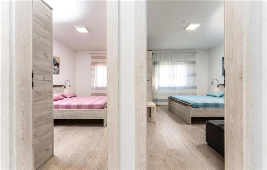 Apartment A1, for 5 persons