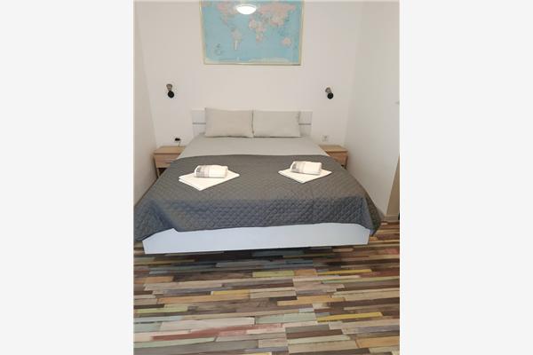 Room A4, for 2 persons
