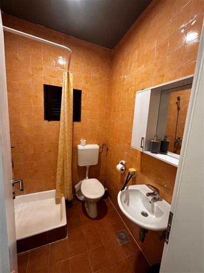 Room A4, for 2 persons