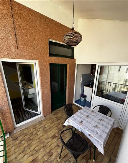 Room A4, for 2 persons
