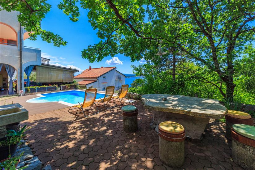 Apartmány Djusi