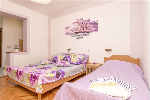 Apartment A2, for 3 persons