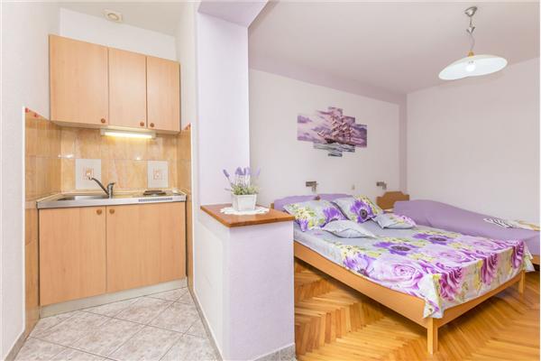 Apartment A2, for 3 persons