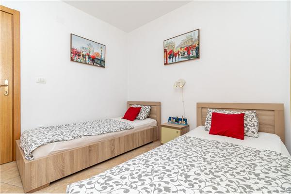 Apartment A3, for 5 persons