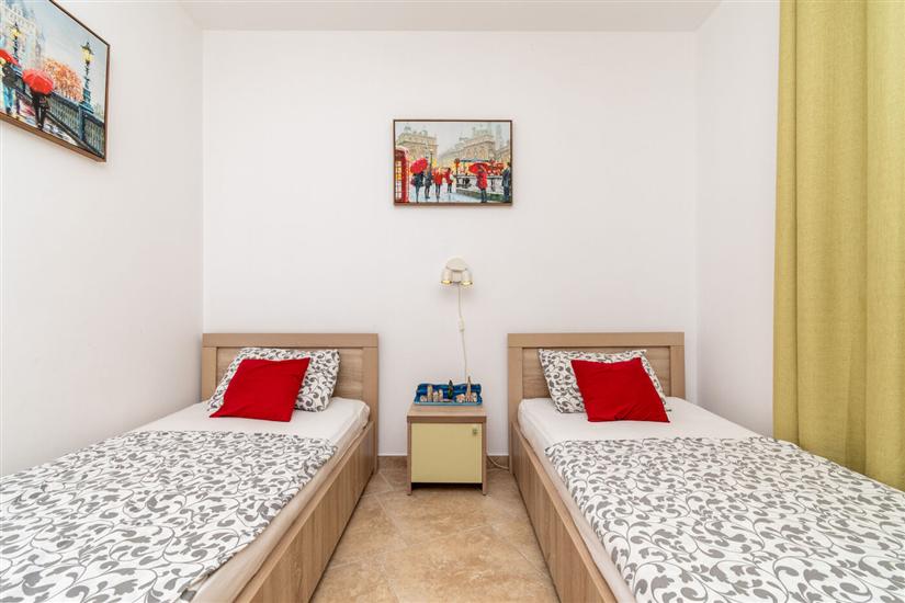Apartment A3, for 5 persons