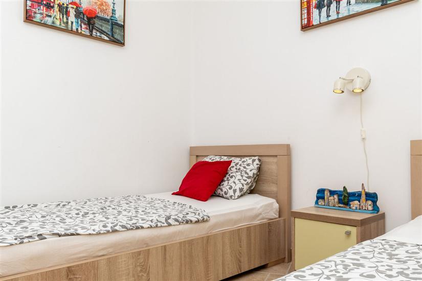Apartment A4, for 5 persons