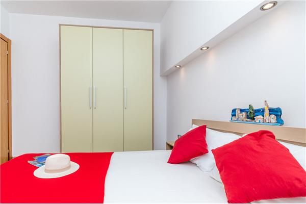 Apartment A4, for 5 persons