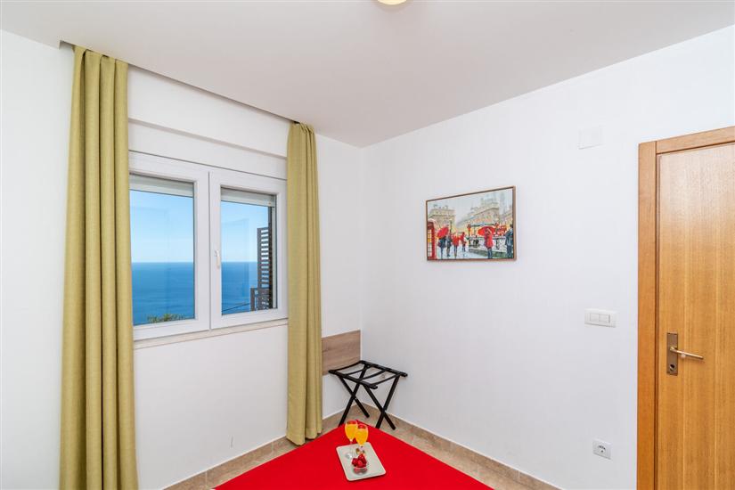 Apartment A4, for 5 persons