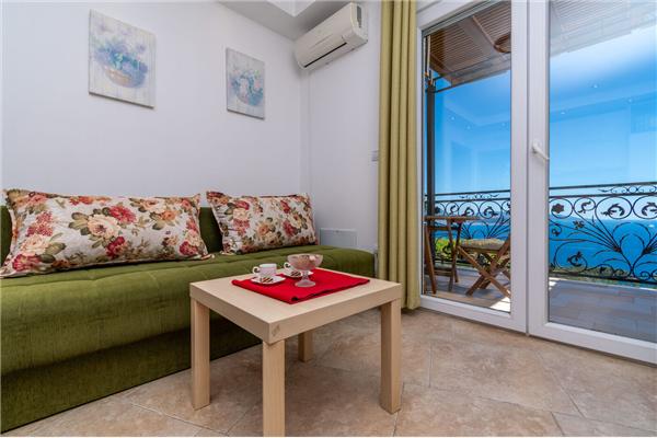 Apartment A4, for 5 persons