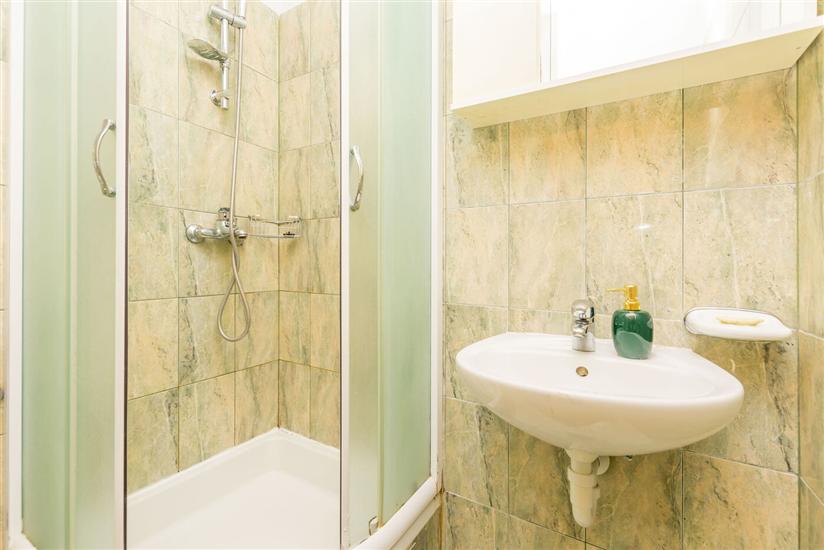 Apartment A2, for 3 persons