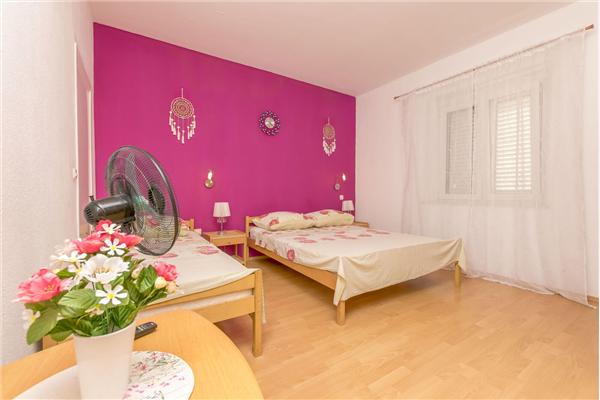 Apartment A3, for 5 persons