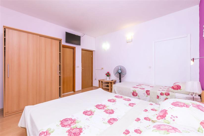 Apartment A3, for 5 persons