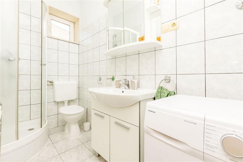 Apartment A3, for 5 persons
