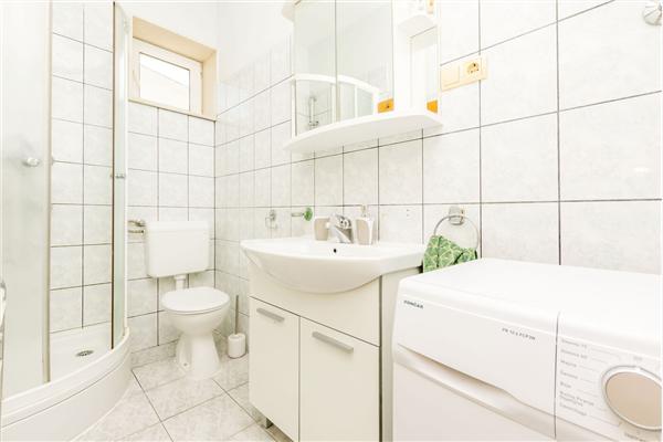 Apartment A3, for 5 persons