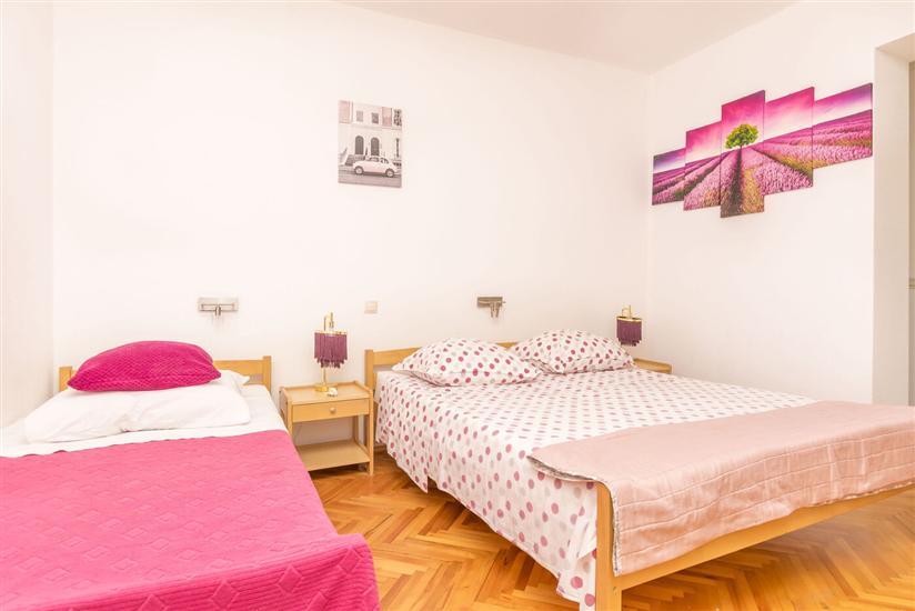 Apartment A3, for 5 persons