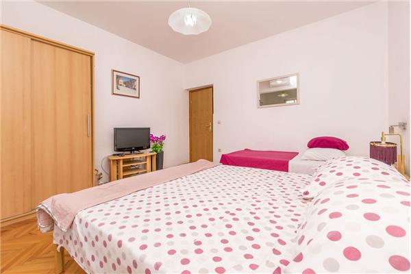 Apartment A3, for 5 persons