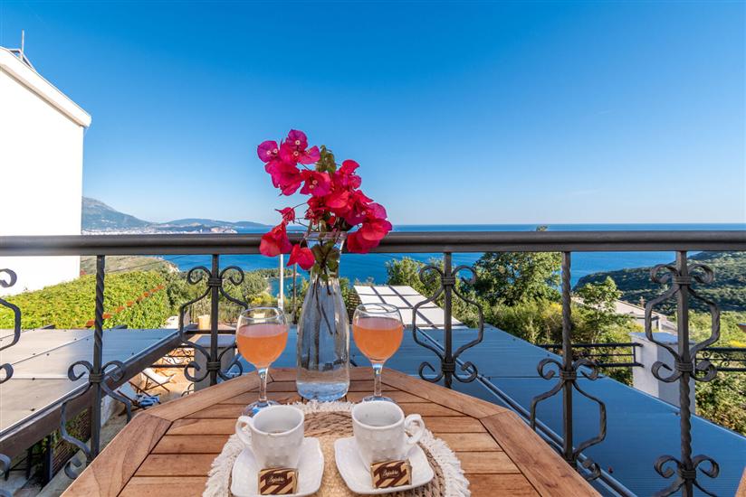 Apartment A6, for 3 persons