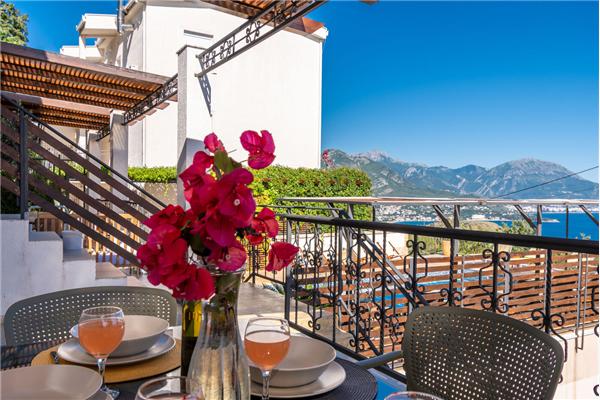 Apartment A8, for 5 persons