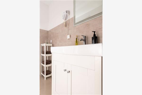 Apartment A8, for 5 persons