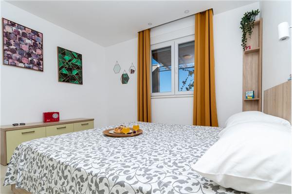 Apartment A8, for 5 persons
