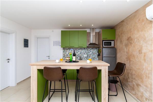 Apartment A8, for 5 persons