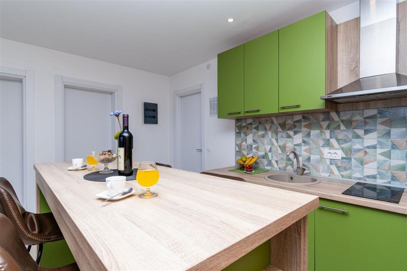 Apartment A8, for 5 persons