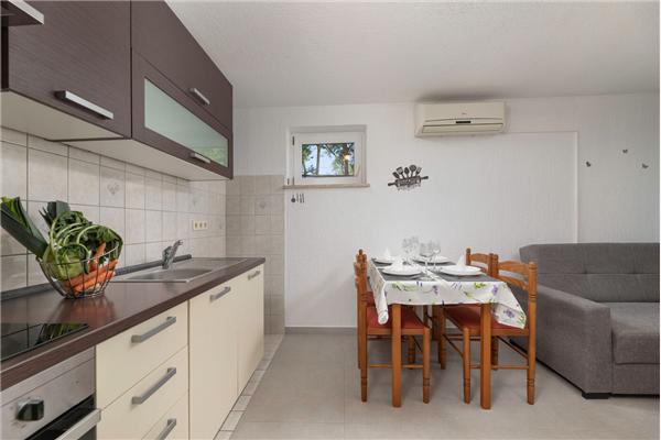 Apartment A2, for 4 persons
