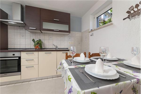 Apartment A2, for 4 persons